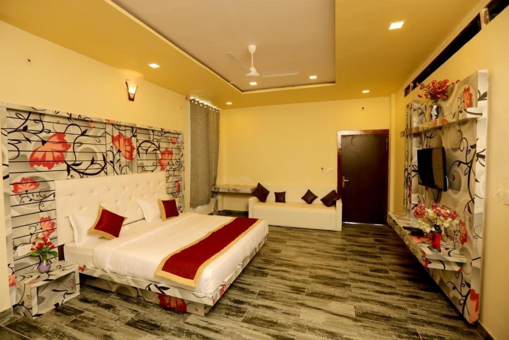 Rock Star Hotel Pushkar Esterno foto